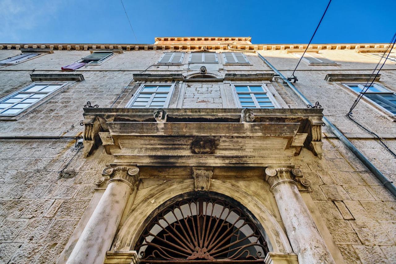 Lupino'S Gallery Apartment - Old Town Zadar Exteriör bild